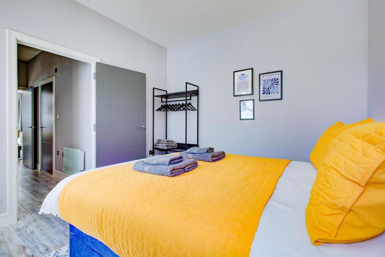 Spacious And Modern 1 Bed 1 Bath Apartment In The Heart Of 이스트본 외부 사진